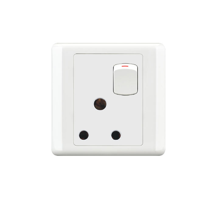 HEE New Classic 15A Round Switched Socket