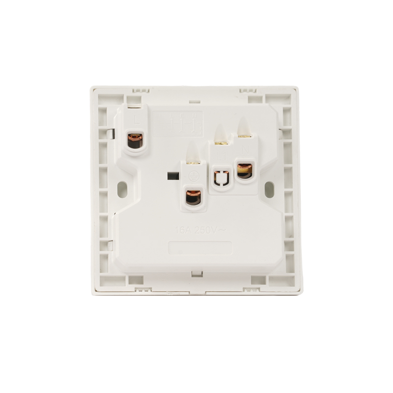 KAPTAI 8-Pin Multi Socket - 2U